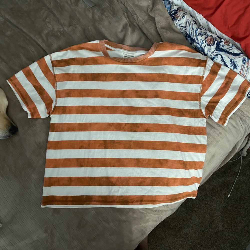 Urban outfitters crop tshirt